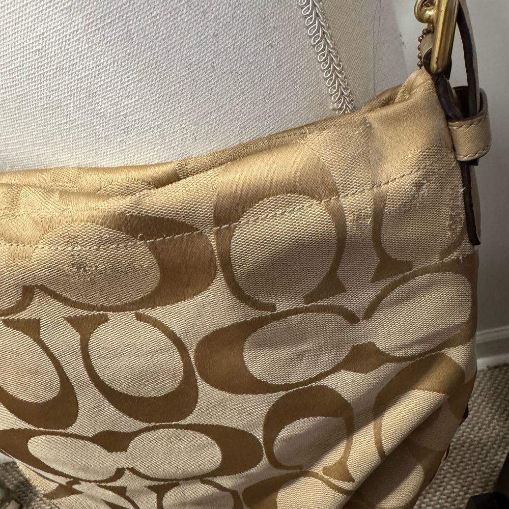 Coach Tan Shoulder Bag - Picture 4 of 16
